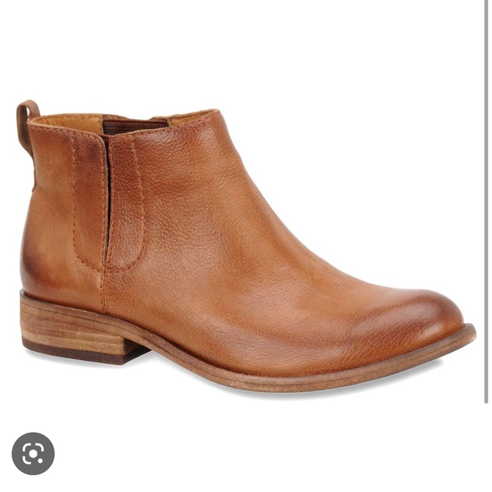 Velma Kork-Ease Boots in Cruz (Tan)